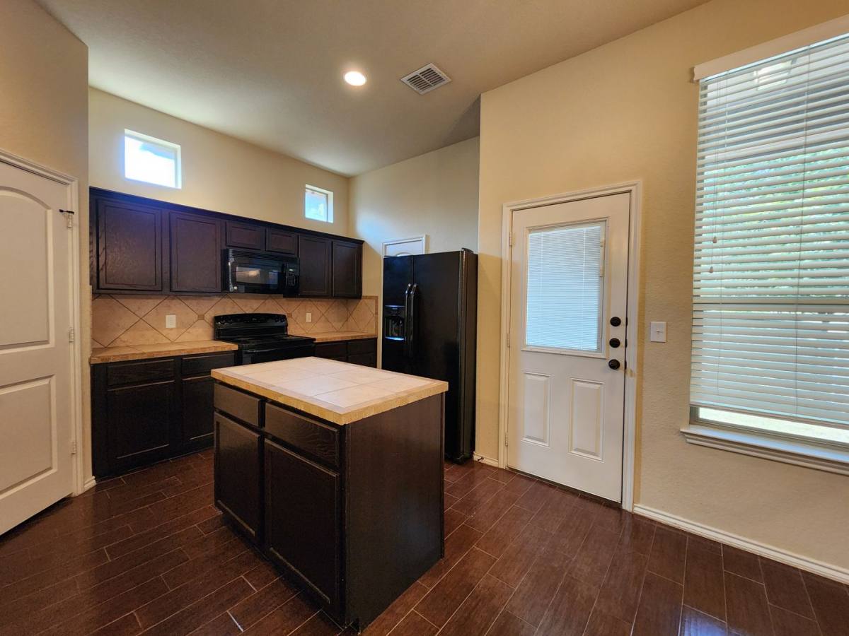 House for rent at 622 Creekside Circle, New Braunfels, TX 78130