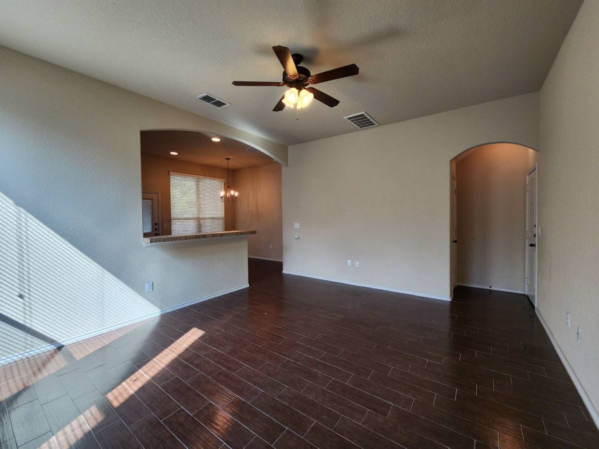 House for rent at 622 Creekside Circle, New Braunfels, TX 78130
