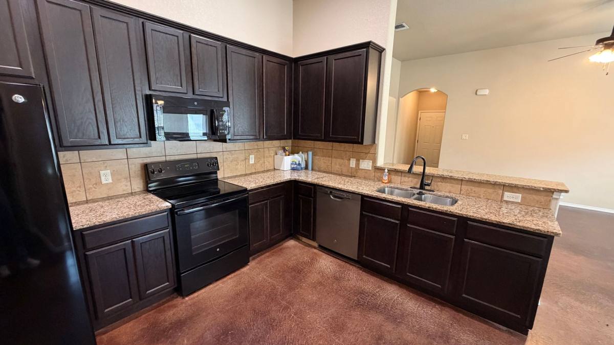 House for rent at 708 Saengerhalle Rd, New Braunfels, TX 78130