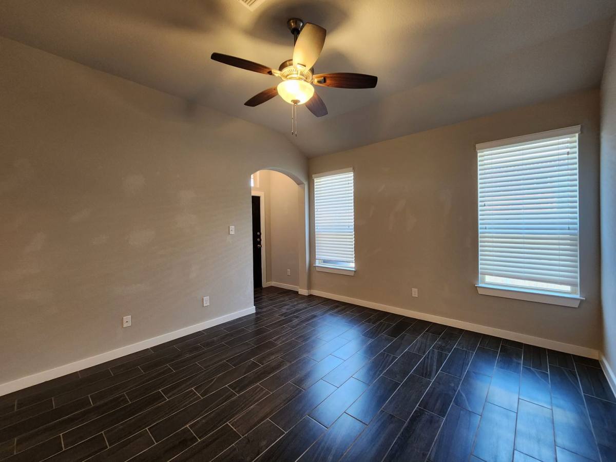 House for rent at 350 Creekside Curve, New Braunfels, TX 78130