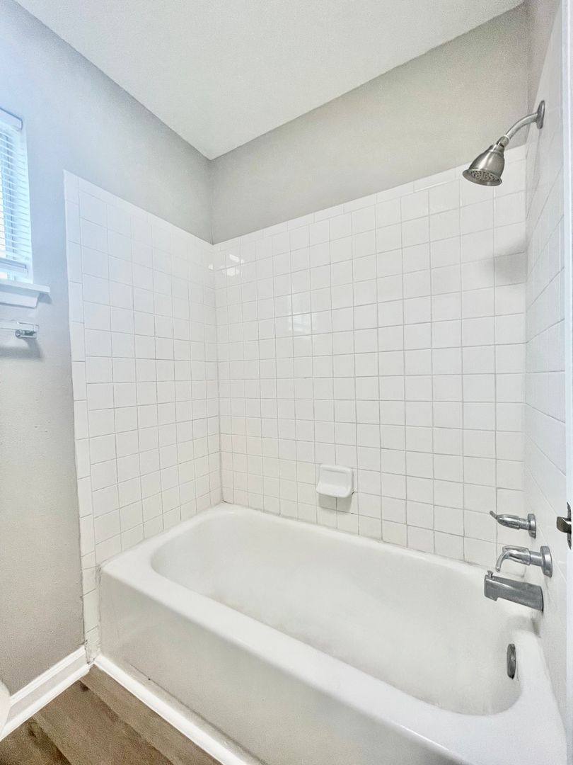 Apartment for rent at 205 S Mitchell St, San Marcos, TX 78666