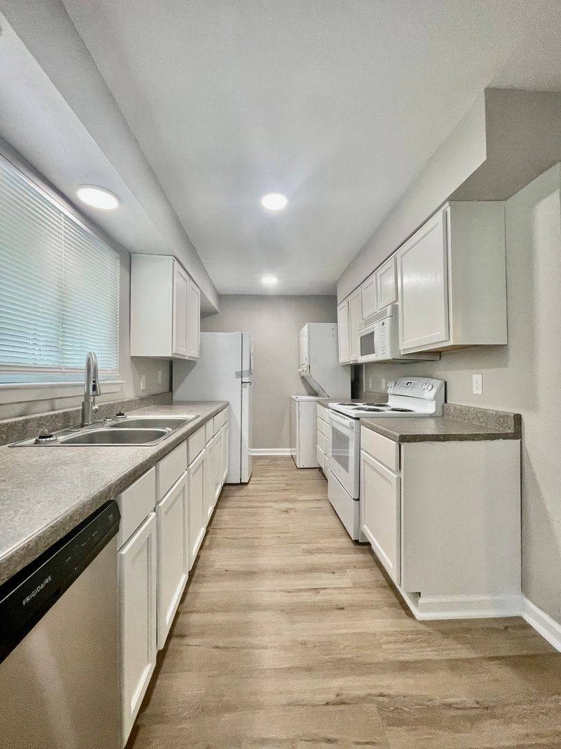 Apartment for rent at 205 S Mitchell St, San Marcos, TX 78666