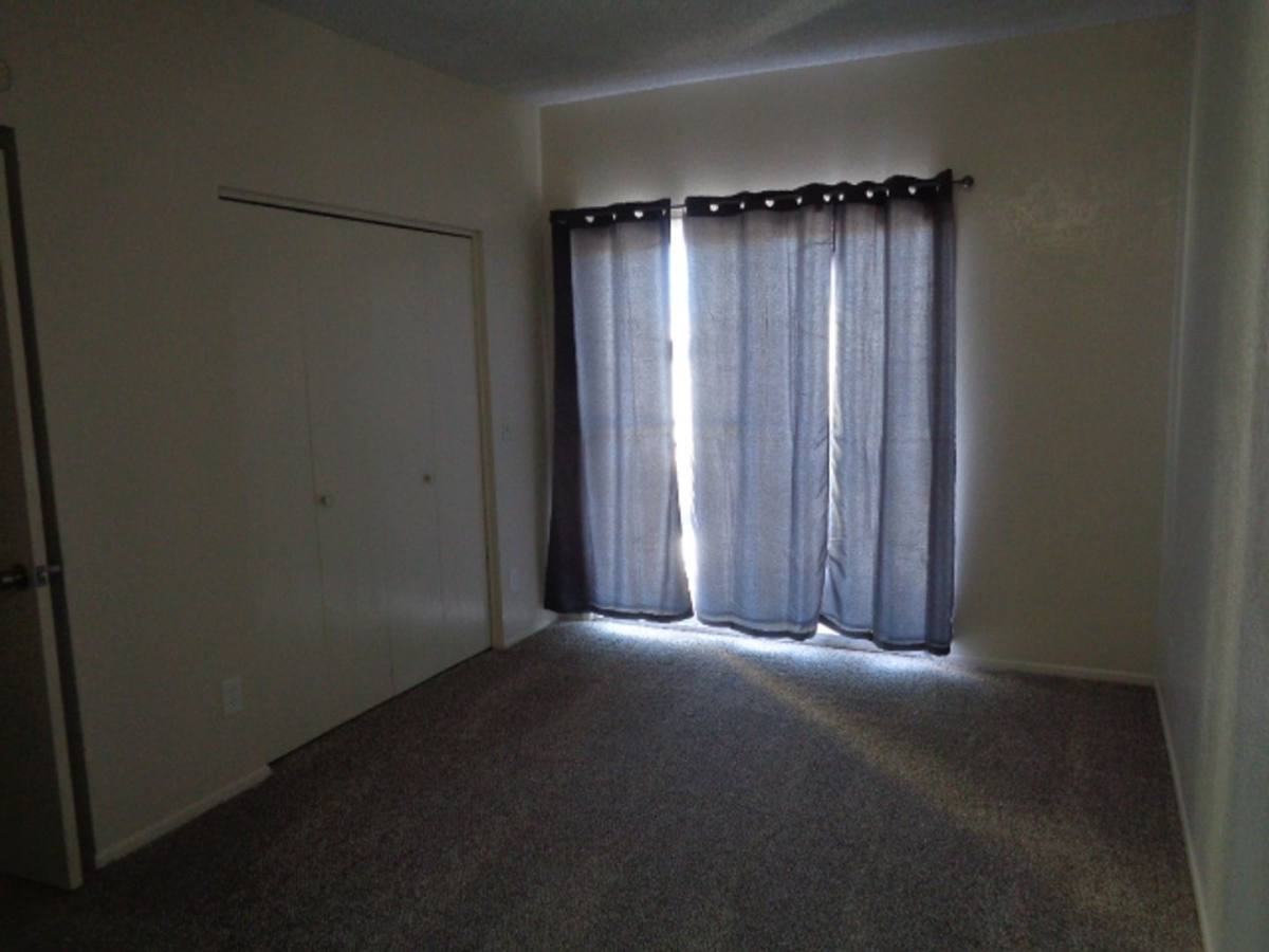 Apartment for rent at 2822 E Kathleen Rd, Phoenix, AZ 85032