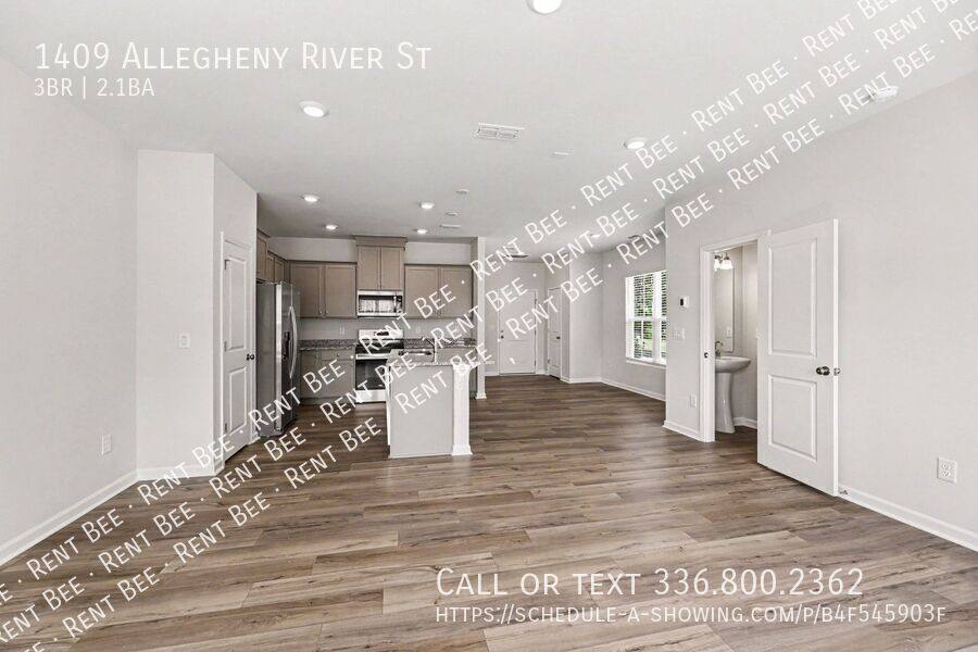 Townhouse for rent at 1409 Allegheny River St, Greensboro, NC 27405