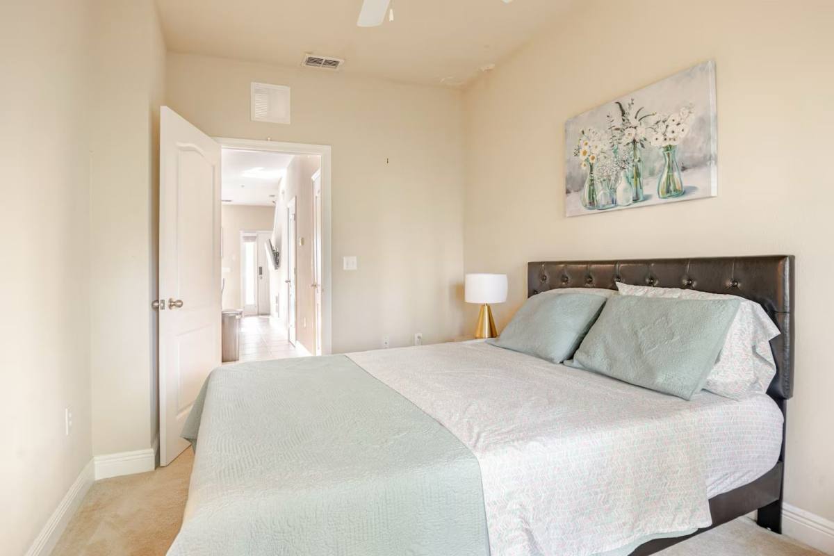 Townhouse for rent at 2960 SW 35th Place, Gainesville, FL 32608