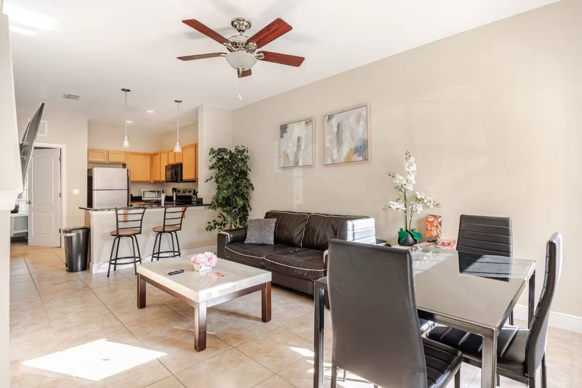 Townhouse for rent at 2960 SW 35th Place, Gainesville, FL 32608