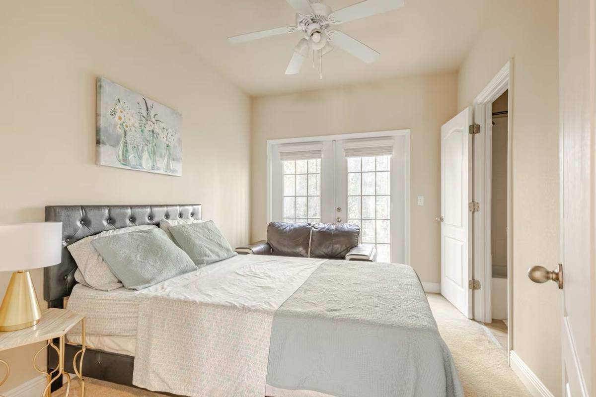 Townhouse for rent at 2960 SW 35th Place, Gainesville, FL 32608
