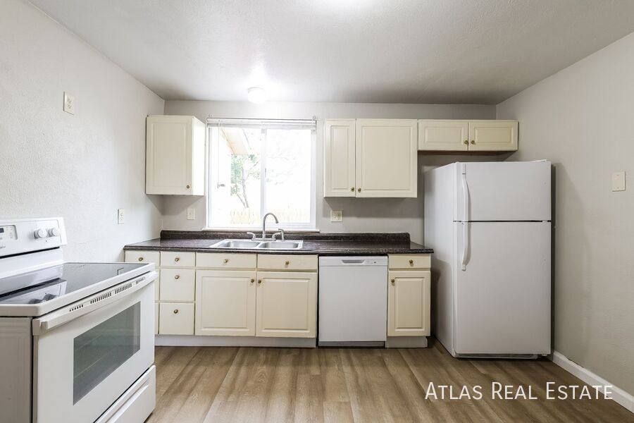 House for rent at 14782 E Elk Place, Denver, CO 80239
