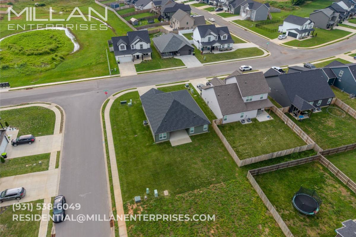 House for rent at 1446 Dan Brown Dr, Clarksville, TN 37042