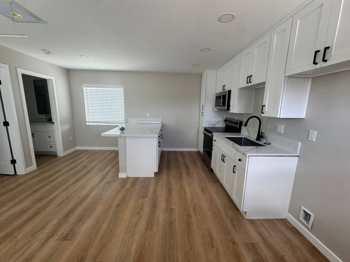 Apartment for rent at 1784-96 7th St 3732-34 Mesa Dr, Riverside, CA 92507