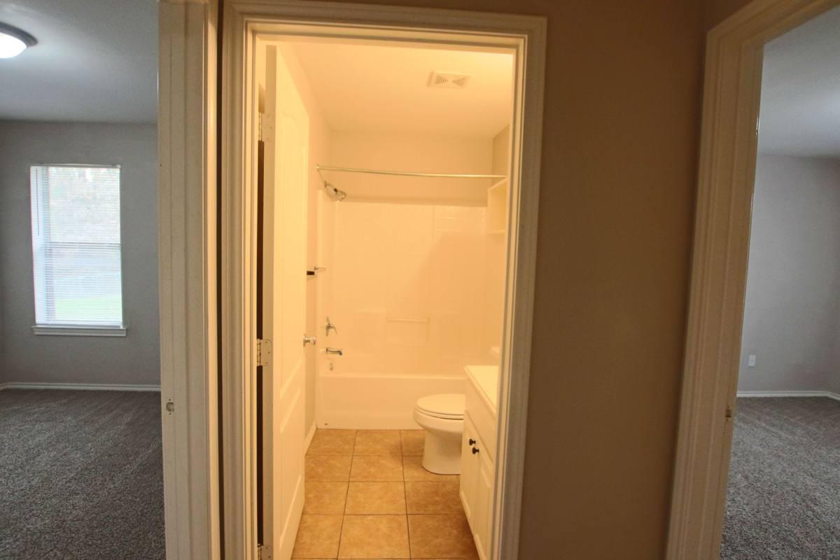 Townhouse for rent at 16950 Sentinel, Lindale, TX 75771