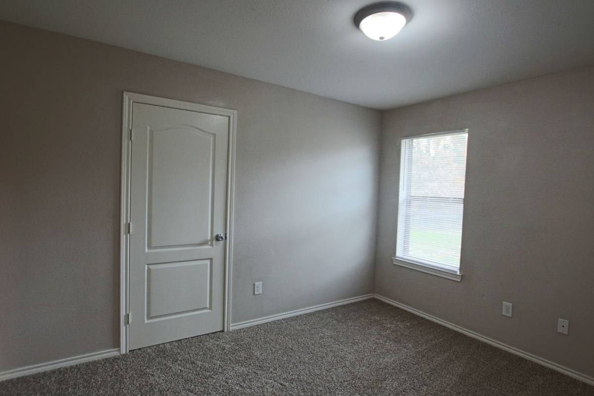 Townhouse for rent at 16950 Sentinel, Lindale, TX 75771
