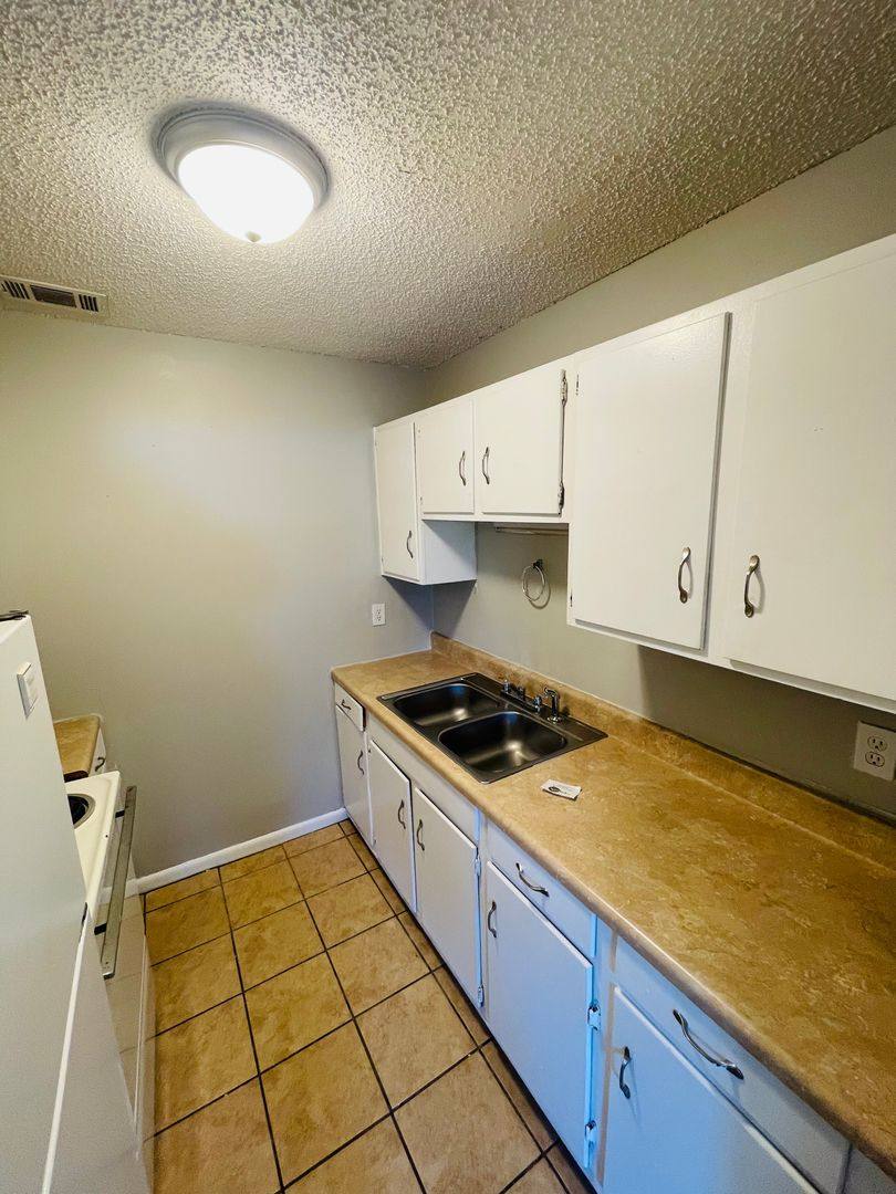 Apartment for rent at 1698 Stuckey Ave, Tallahassee, FL 32310