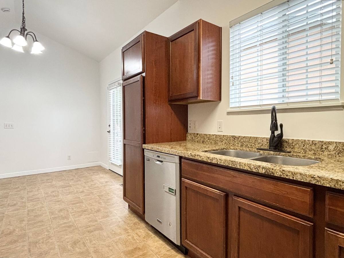 Townhouse for rent at 13545 S Villa Rosa Way, Draper, UT 84020