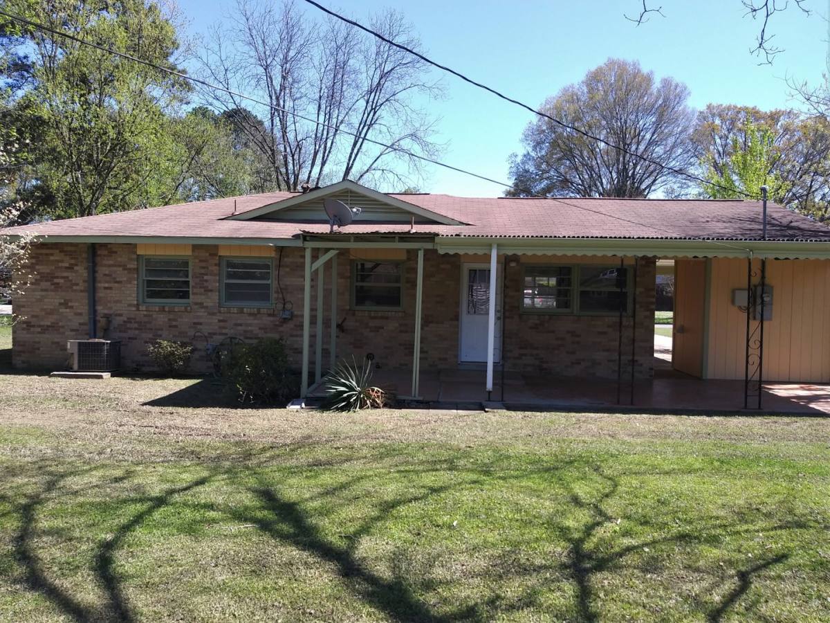 House for rent at 506 Ewell St SW, Decatur, AL 35601