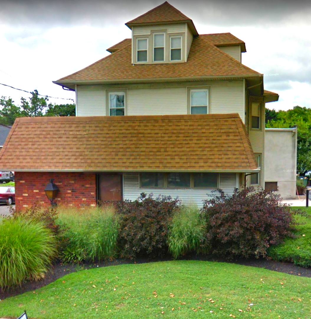 Apartment for rent at 25 S White Horse Pike, Audubon, NJ 08106