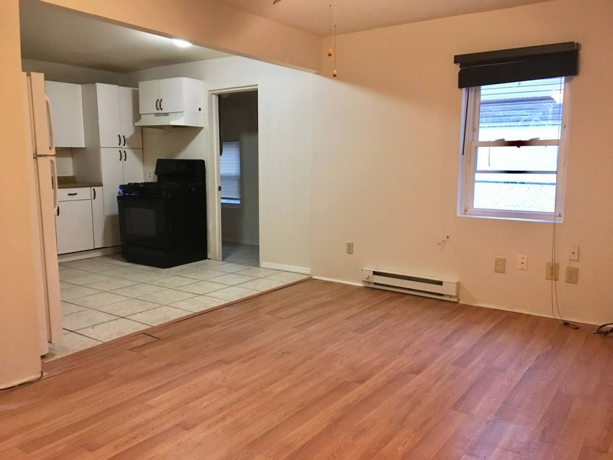 House for rent at 3503 Sollers Point Rd, Dundalk, MD 21222