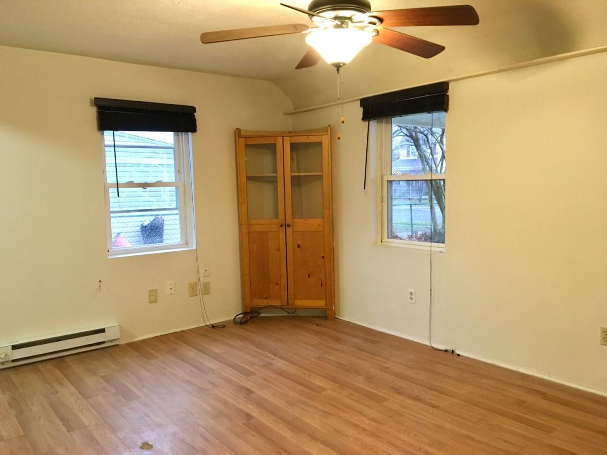 House for rent at 3503 Sollers Point Rd, Dundalk, MD 21222