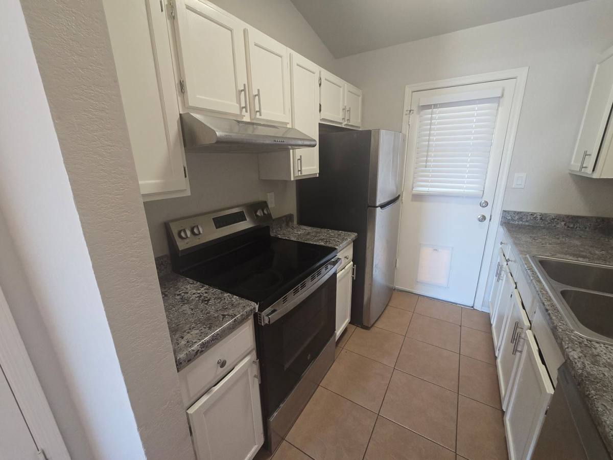 Townhouse for rent at 2850 E Baseline Rd, Mesa, AZ 85204
