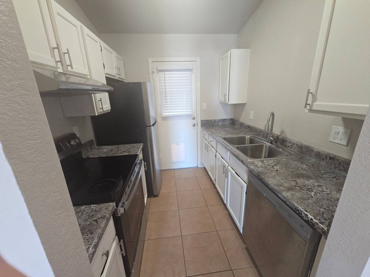 Townhouse for rent at 2850 E Baseline Rd, Mesa, AZ 85204