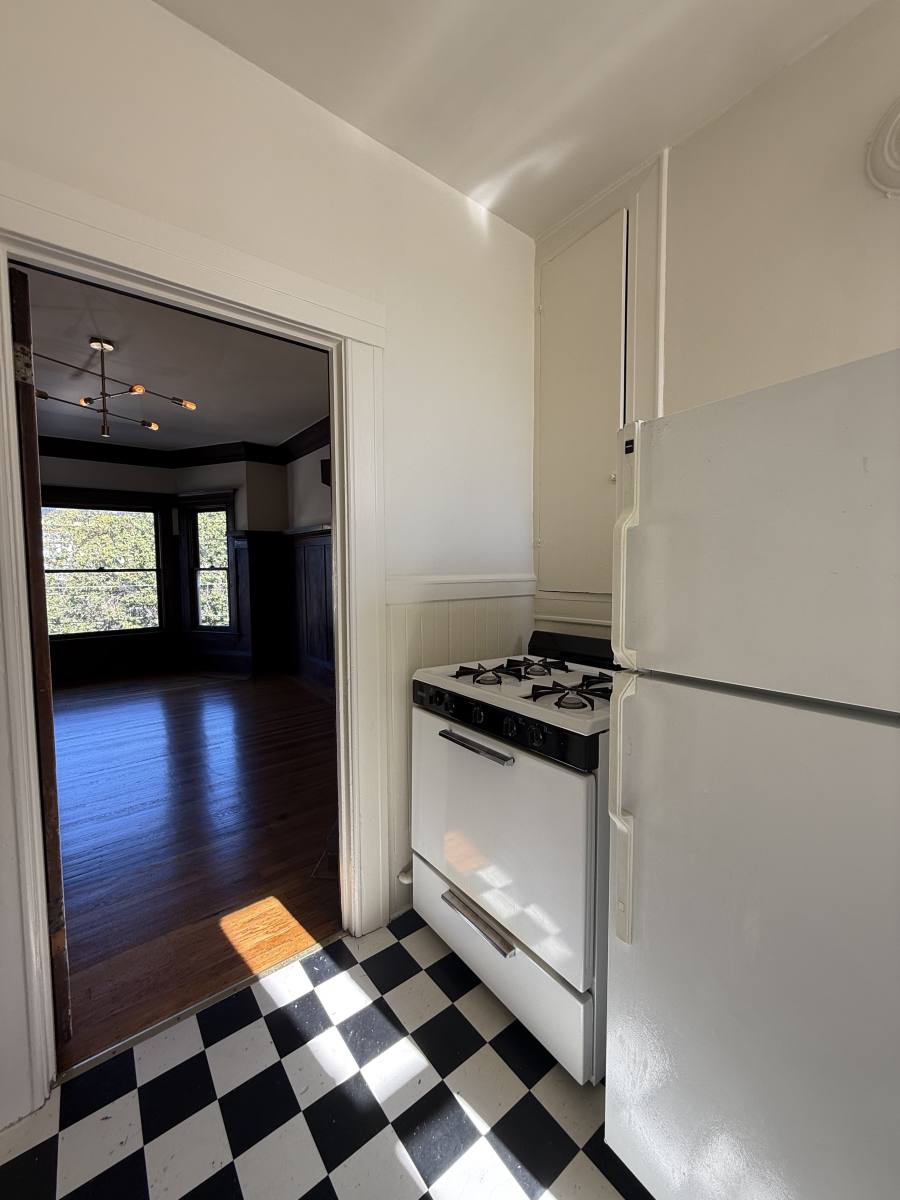 Apartment for rent at 298 Pierce St #7, San Francisco, CA 94117