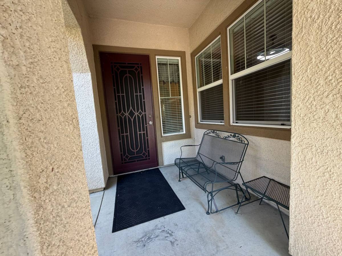 House for rent at 5501 Claudied Way, Elk Grove, CA 95757