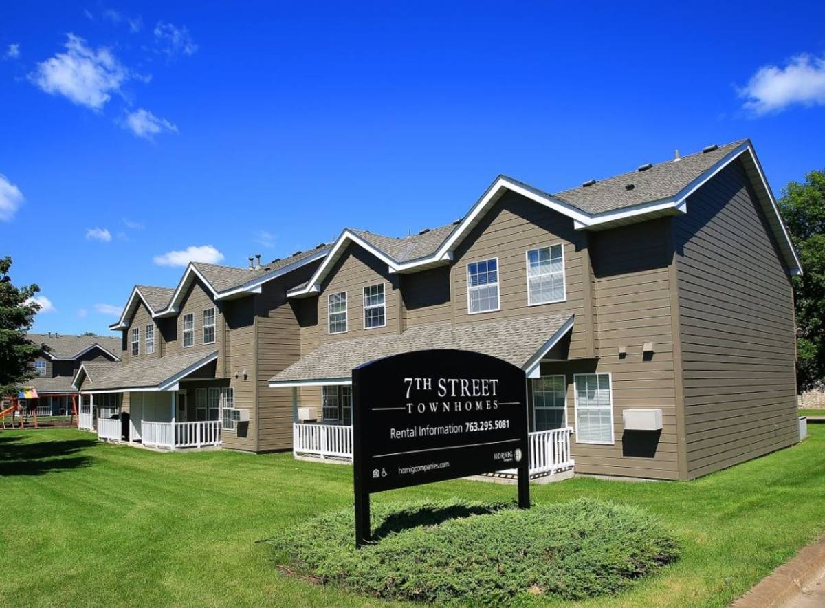Townhouse for rent at 313 W 7th St, Monticello, MN 55362