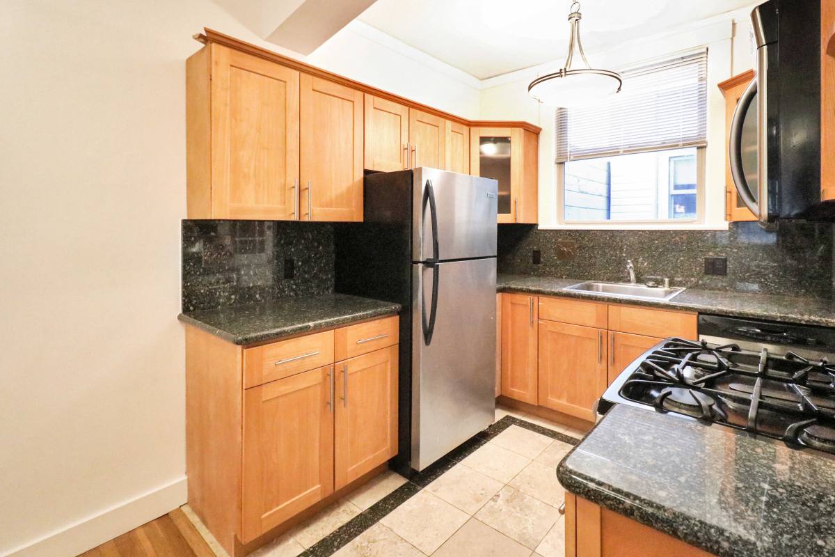 Apartment for rent at 1750 Greenwich St #12, San Francisco, CA 94123