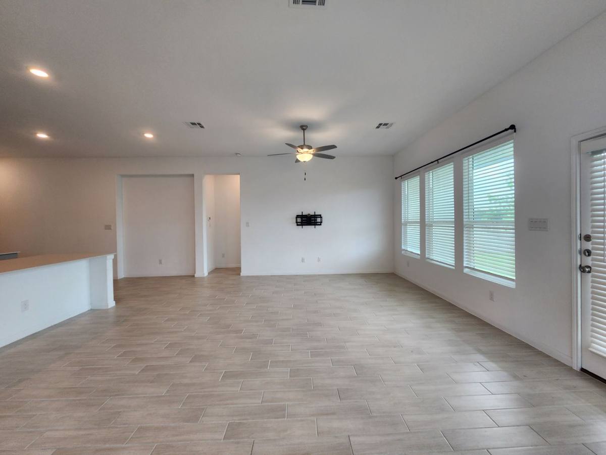 House for rent at 5923 Corsicana Cove, Seguin, TX 78155