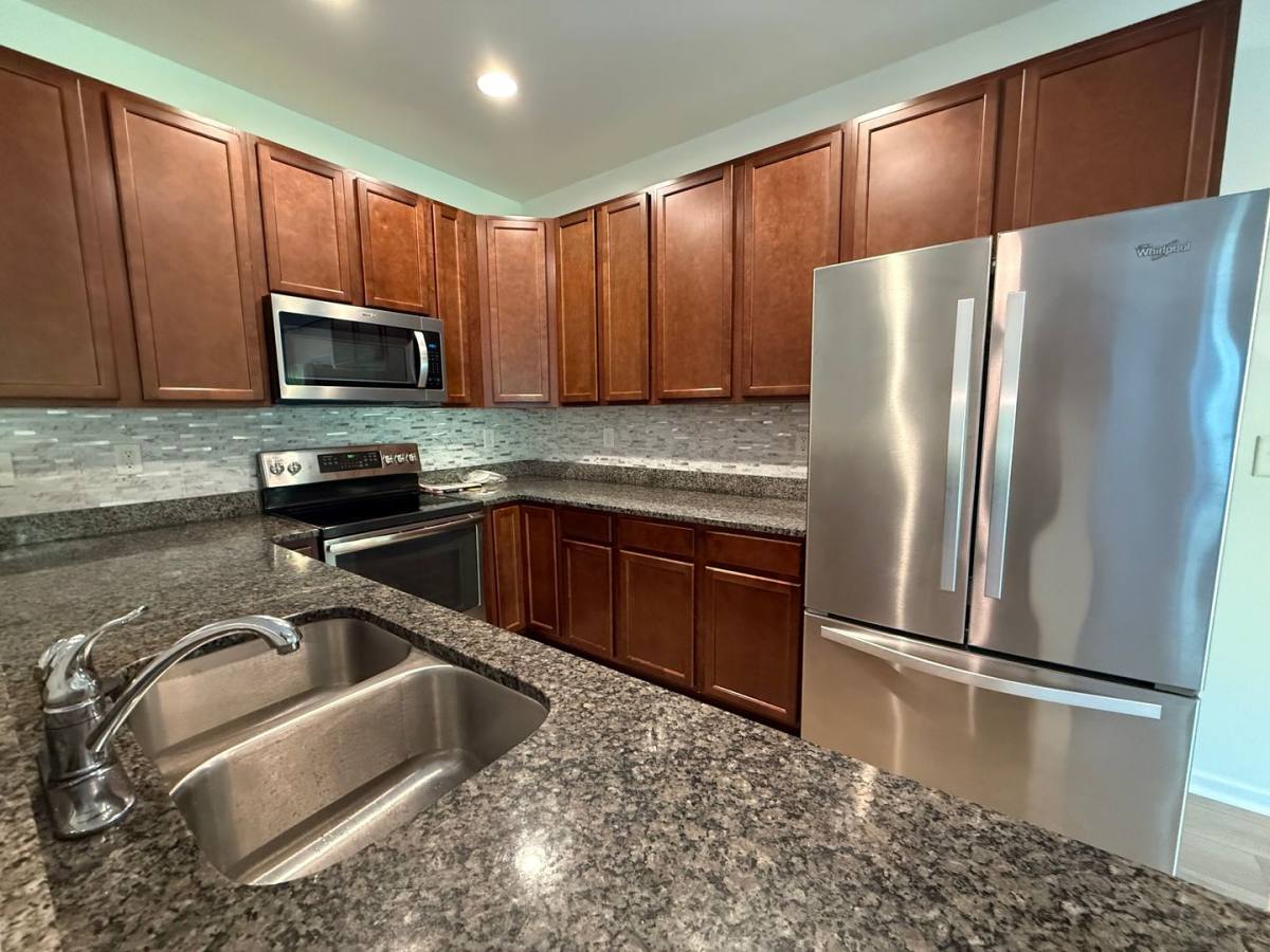Townhouse for rent at 10303 Bunclody Dr, Charlotte, NC 28213
