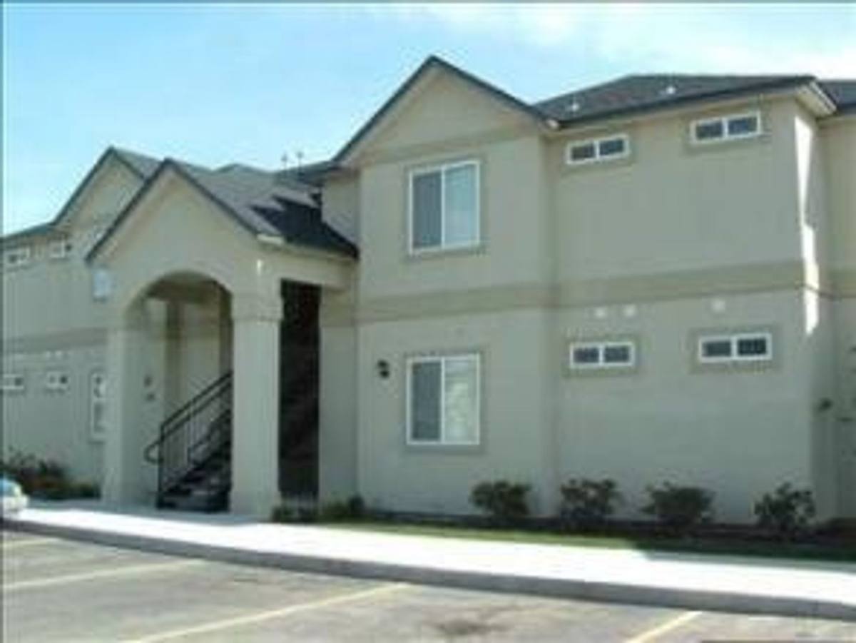 Apartment for rent at 10105 W Garverdale Lane, Boise, ID 83704