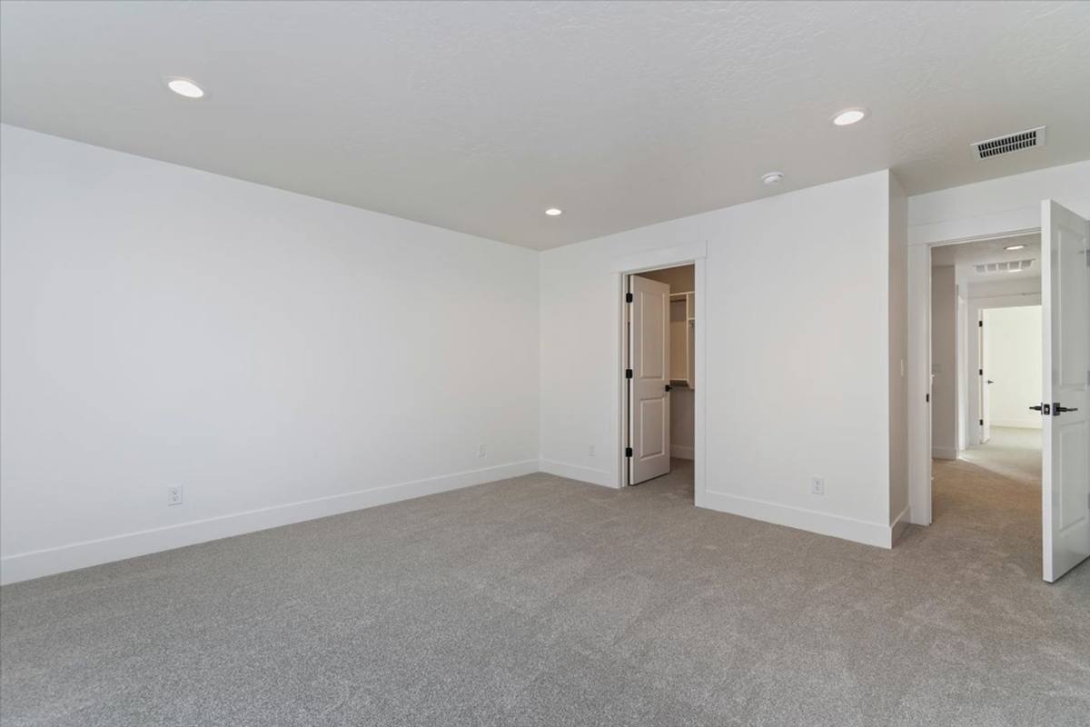 Townhouse for rent at 740 S Calhoun Lane, Star, ID 83669