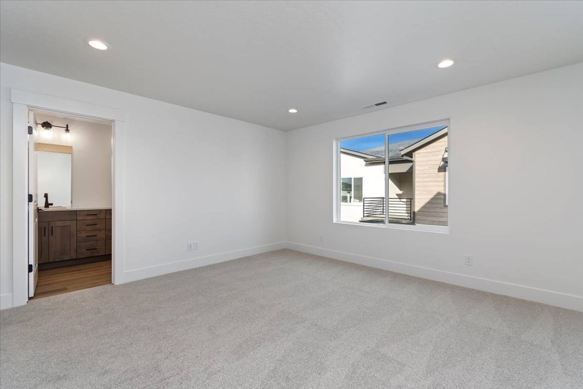 Townhouse for rent at 740 S Calhoun Lane, Star, ID 83669
