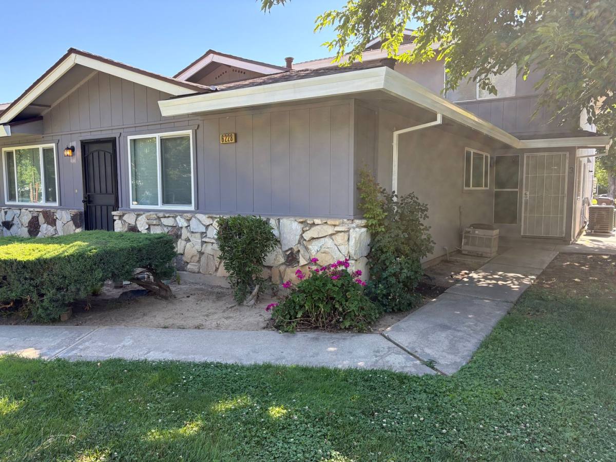 Condo for rent at 6228 Longford Dr, Citrus Heights, CA 95621