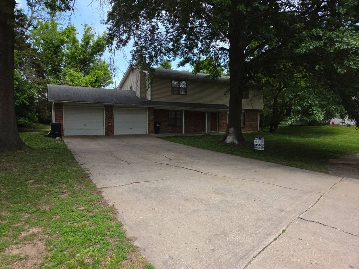 Apartment for rent at 2009 Juniper Dr, Columbia, MO 65201