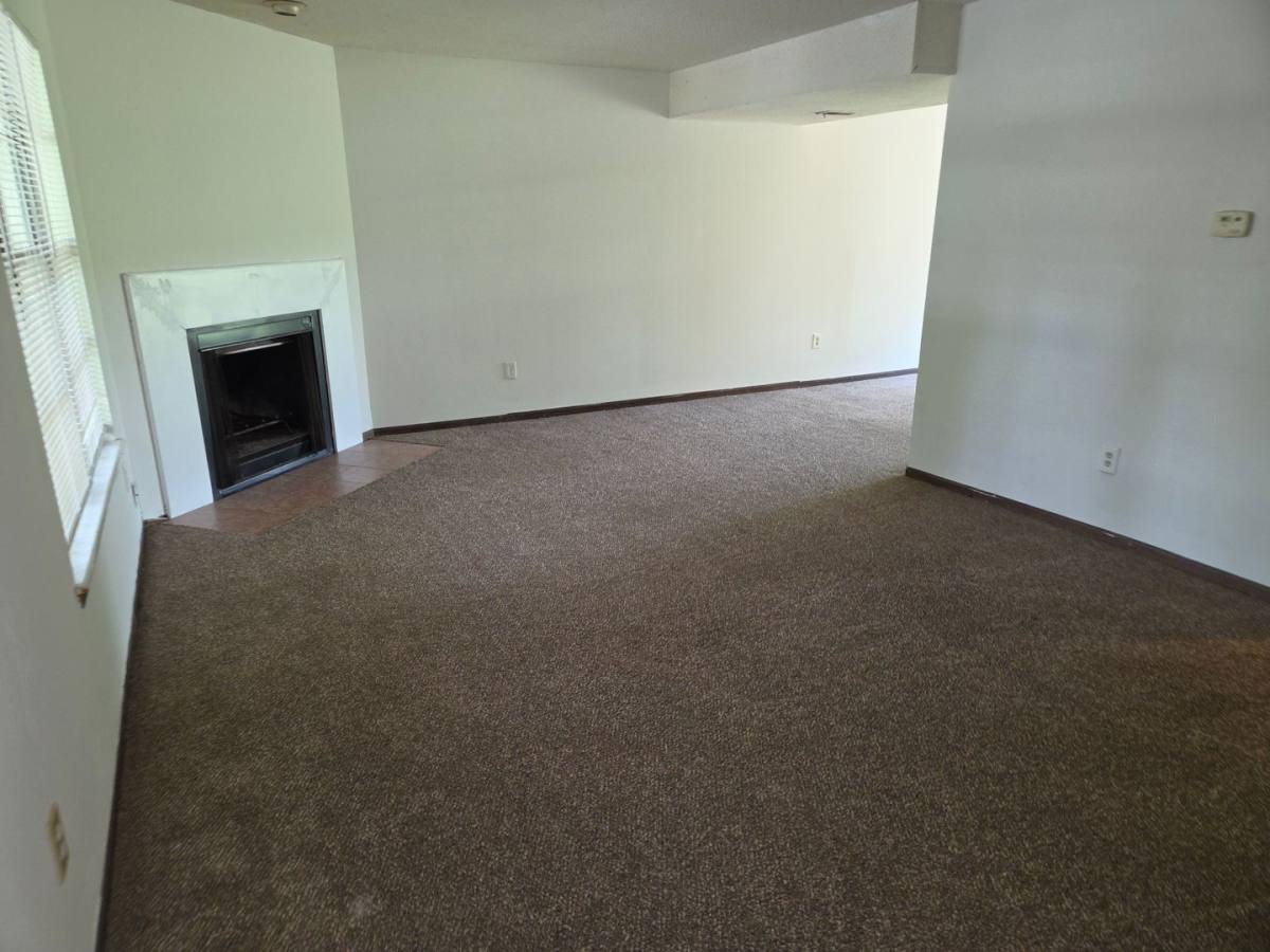 Apartment for rent at 2009 Juniper Dr, Columbia, MO 65201