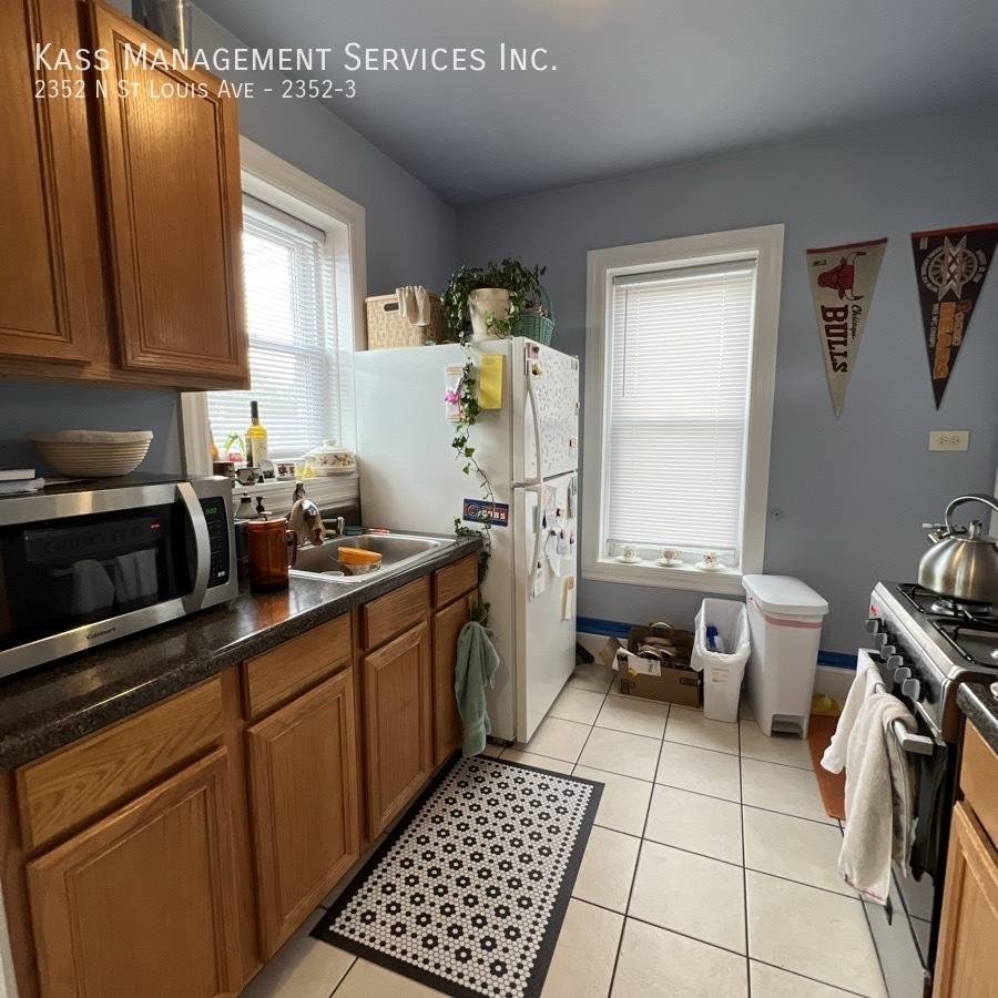 Apartment for rent at 2352 N St Louis Ave #3, Chicago, IL 60647