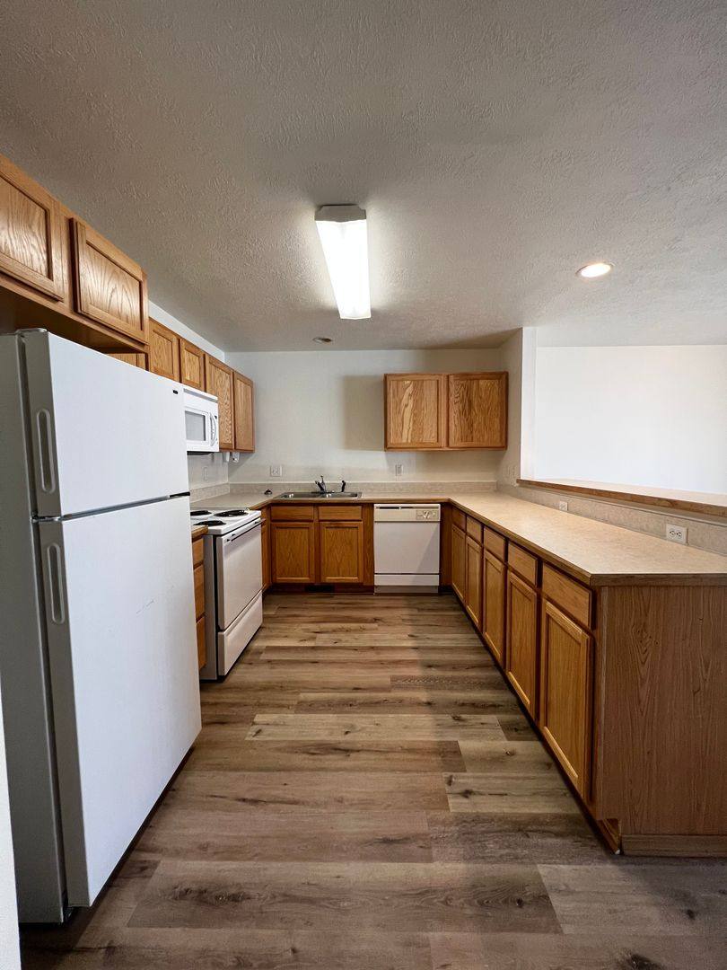 Apartment for rent at 5503 Glenridge Way, Klamath Falls, OR 97603