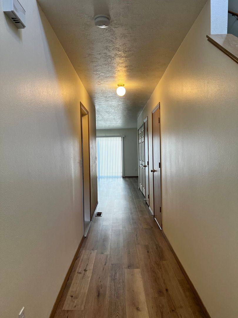 Apartment for rent at 5503 Glenridge Way, Klamath Falls, OR 97603