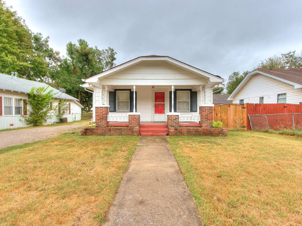 House for rent at 625 W Dewey St, Shawnee, OK 74801