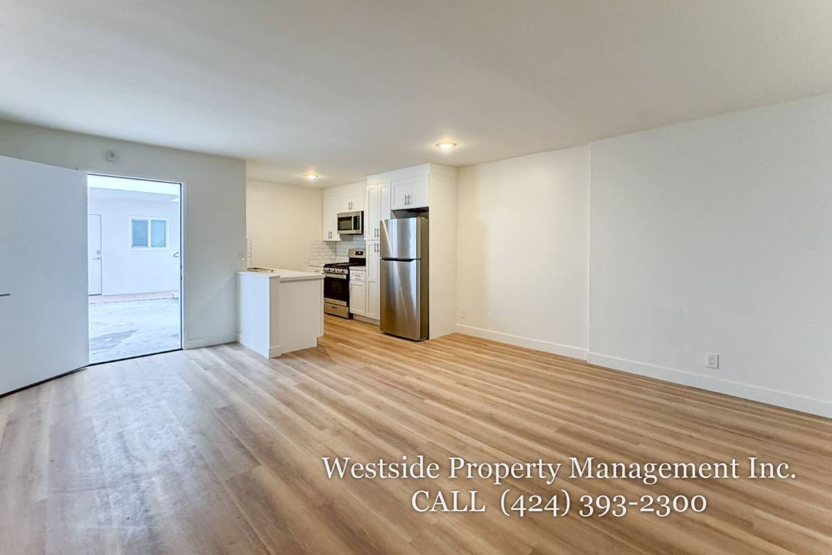 Apartment for rent at 3630 Midvale Ave #5, Los Angeles, CA 90034