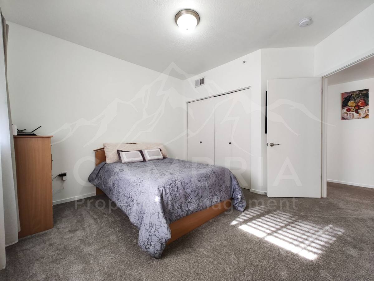 Apartment for rent at 4340 S Highland Dr, Salt Lake City, UT 84124