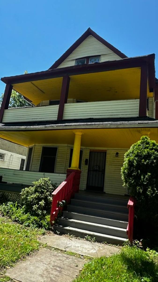 Townhouse for rent at 460-58 E123rd, Cleveland, OH 44108