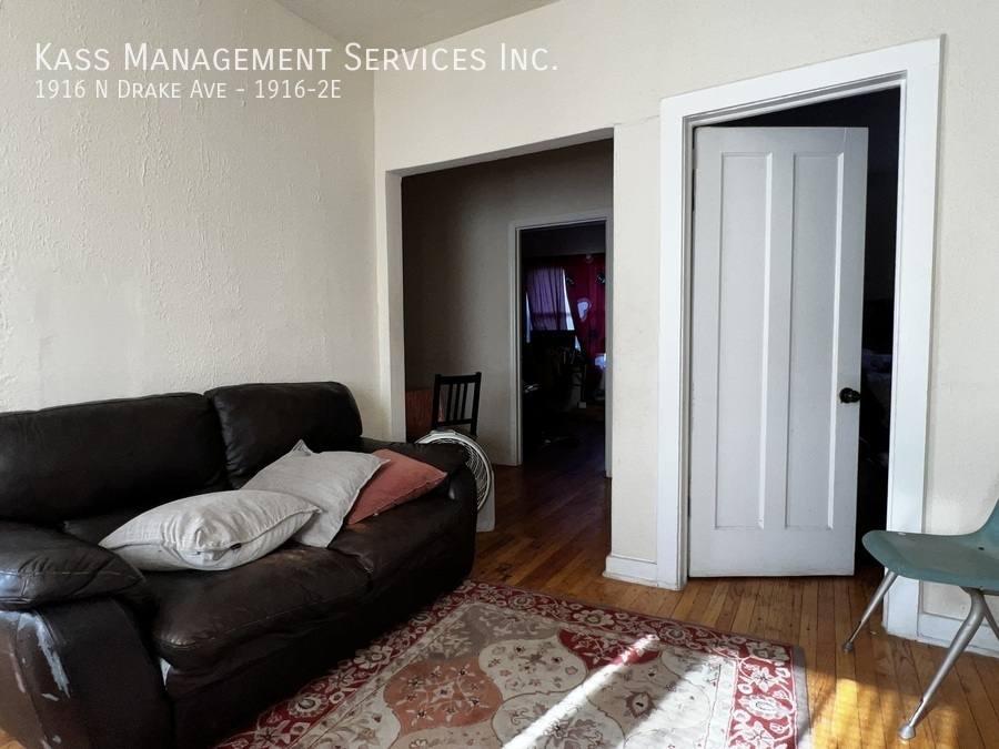 Apartment for rent at 1916 N Drake Ave #2E, Chicago, IL 60657