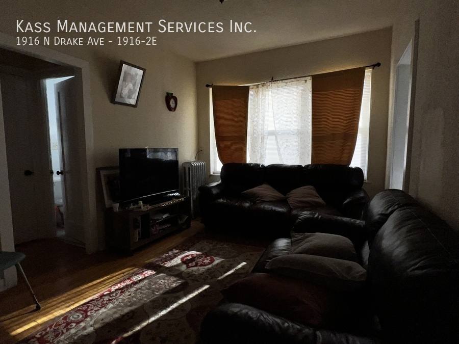 Apartment for rent at 1916 N Drake Ave #2E, Chicago, IL 60657