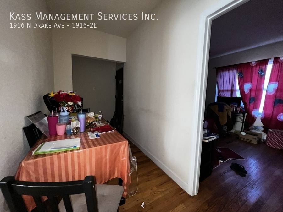 Apartment for rent at 1916 N Drake Ave #2E, Chicago, IL 60657