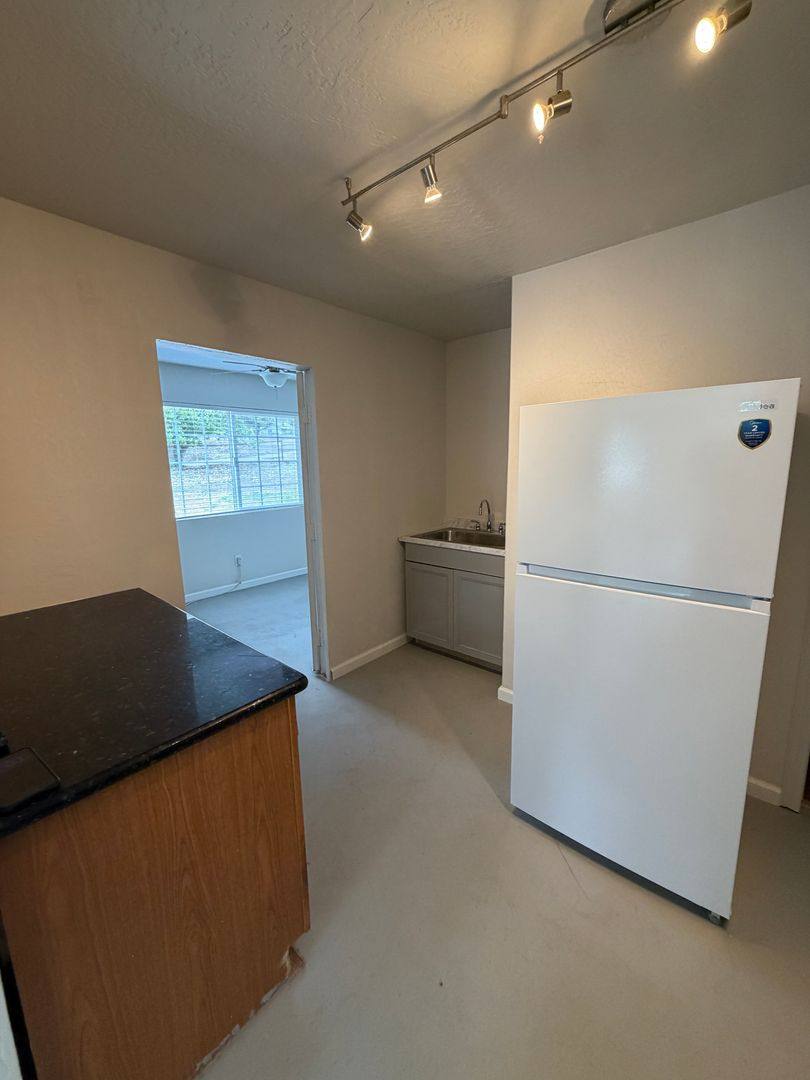 House for rent at 18515 Rawhide Rd, Jamestown, CA 95327