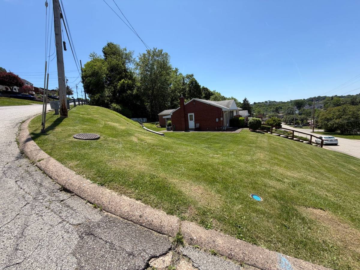 House for rent at 5375 Overland Trail, Pittsburgh, PA 15236