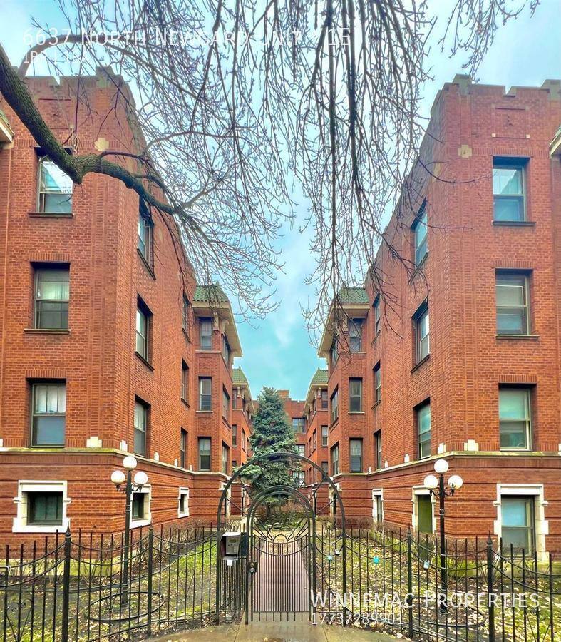 Apartment for rent at 6637 N Newgard #1E, Chicago, IL 60626