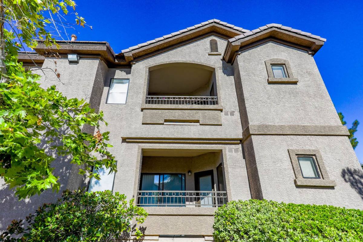 Condo for rent at 8250 N Grand Canyon Dr, Las Vegas, NV 89166
